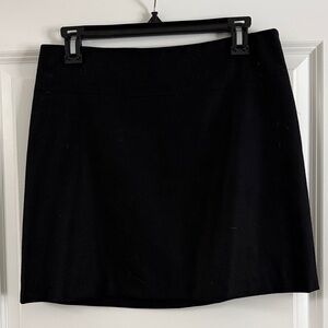 French Connection Classic Black Wool Women's Mini Skirt - size 6